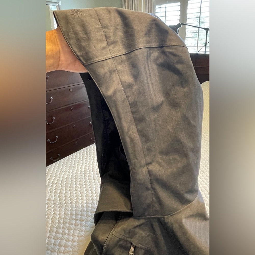 Athleta gray rain jacket. Perfection! - Picture 9 of 12